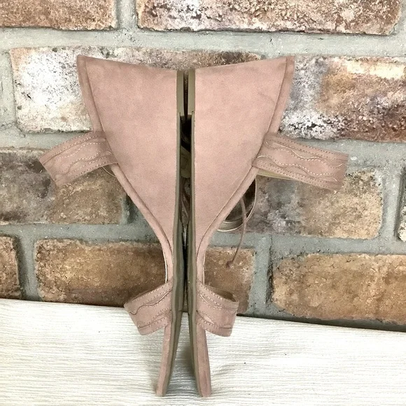 MARC FISHER “Journal” Ankle Strap Wedge Sandal SZ-11 - Picture 3 of 12